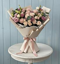 Букет цветов из:  Розы и Лизиантусы в Нижней Александровке