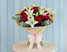 Букет цветов из:  Лилии и Розы в Нижней Александровке