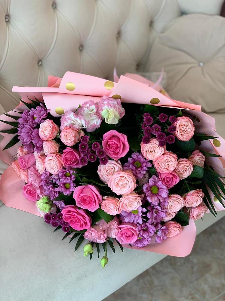 Букет цветов из: Хризантемы, Розы и Лизиантусы в Нижней Александровке