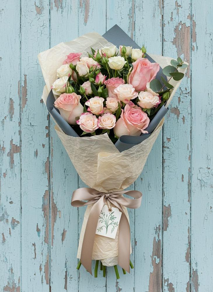 Букет цветов из: Розы в Нижней Александровке