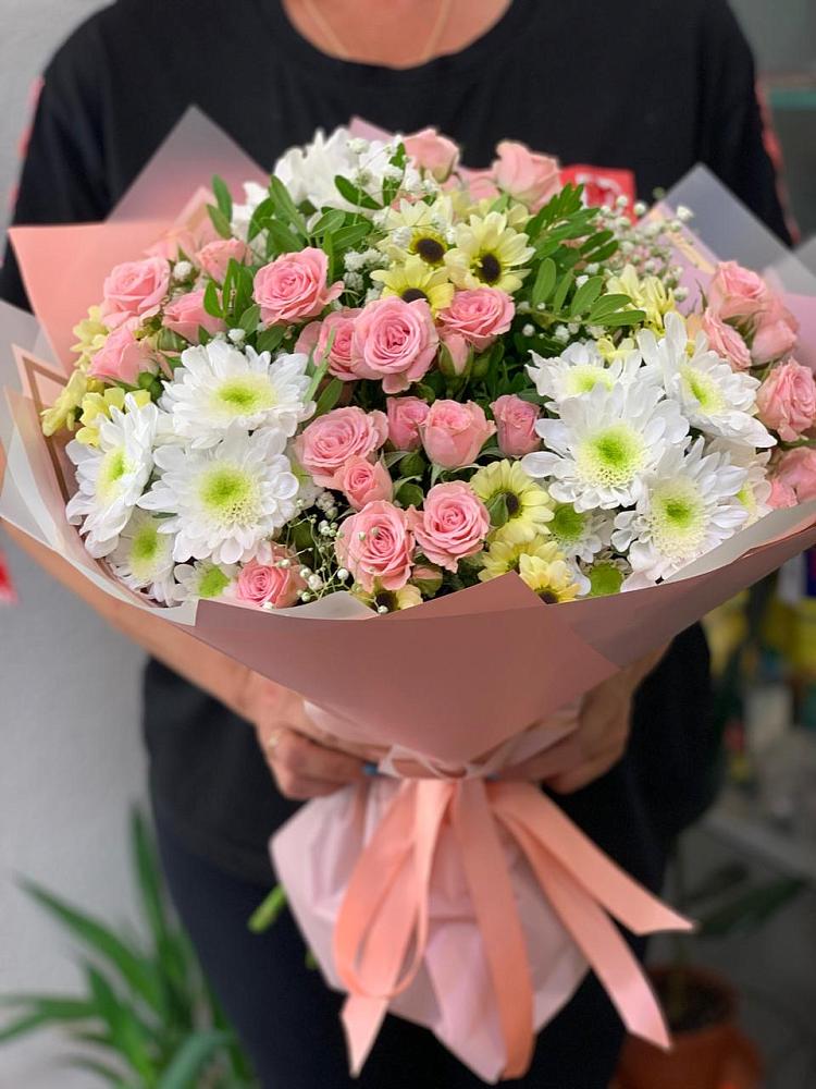 Букет цветов из: Розы и Хризантемы в Нижней Александровке