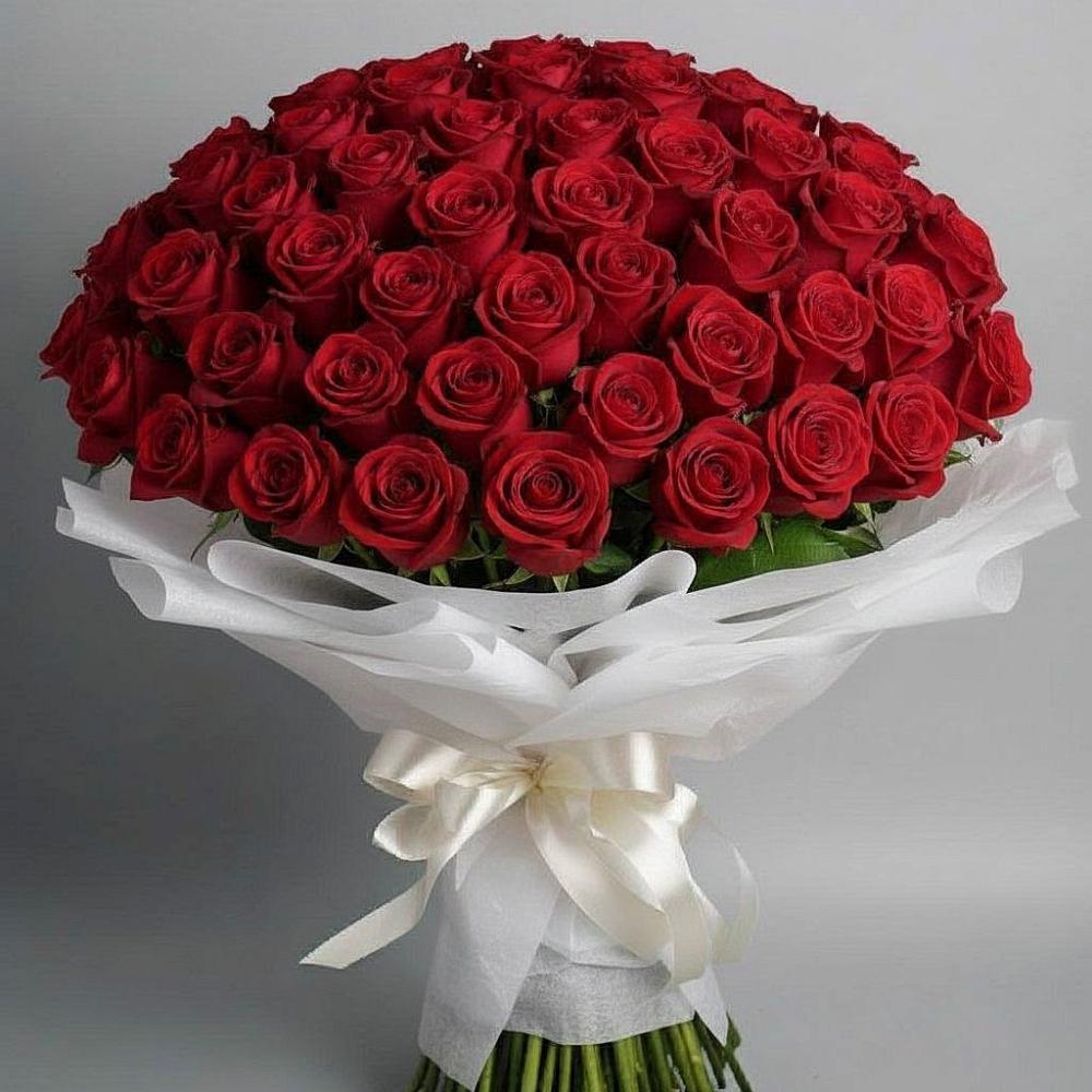 Букет 101 Красная роза Блэк Мэджик в Нижней Александровке