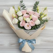 Букет цветов из:  Лизиантусы в Нижней Александровке