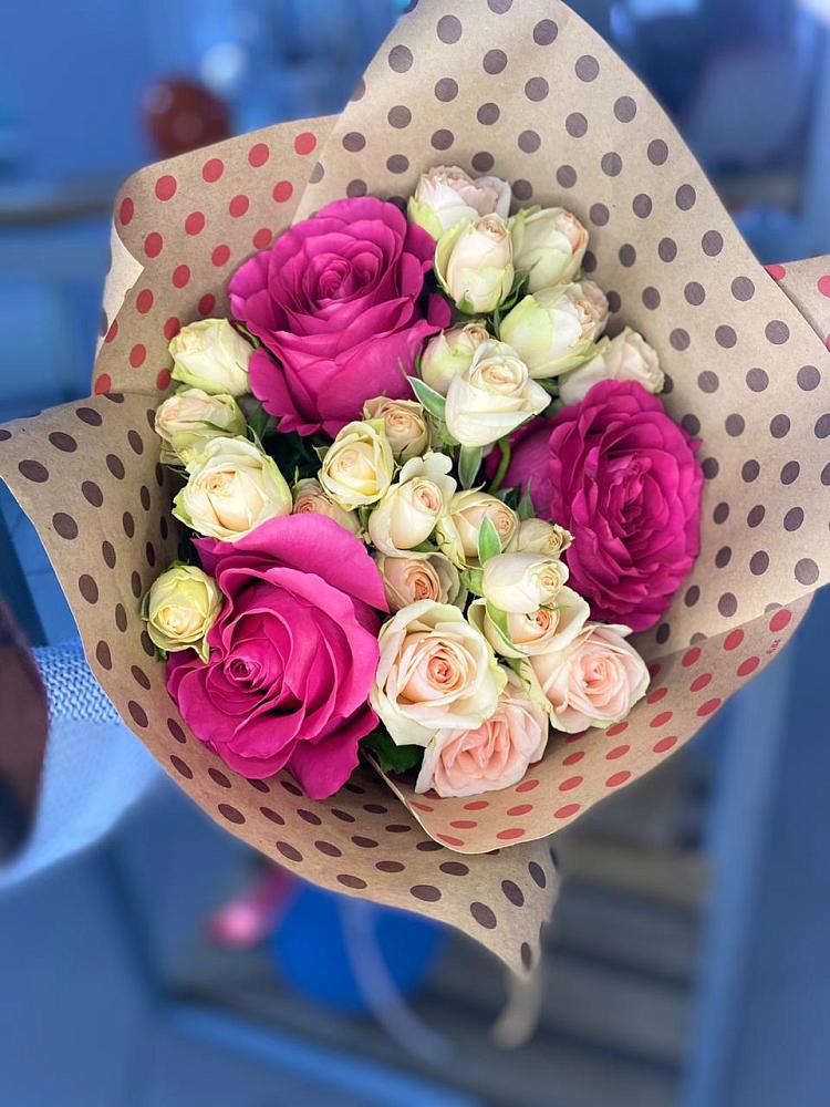 Букет цветов из: Розы в Нижней Александровке