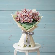Букет цветов из:  Орхидеи и Розы в Нижней Александровке