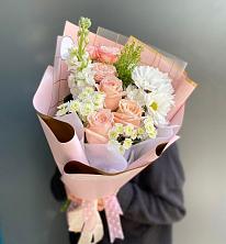 Букет цветов из:  Хризантемы и Розы в Нижней Александровке