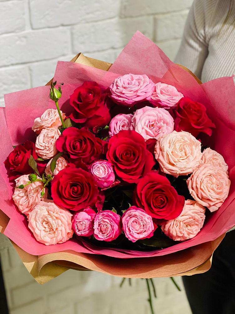 Букет цветов из: Розы в Нижней Александровке