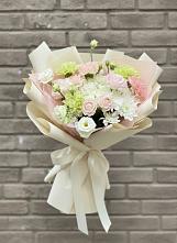 Букет цветов из:  Гвоздики, Розы, Лизиантусы и Хризантемы в Нижней Александровке