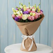 Букет цветов из:  Лизиантусы в Нижней Александровке