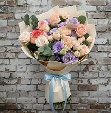 Букет цветов из:  Розы, Лизиантусы и Гвоздики в Нижней Александровке