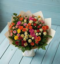 Букет Микс из разноцветных кустовых роз в Нижней Александровке