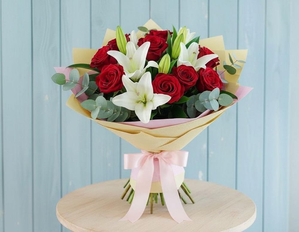 Букет цветов из: Лилии и Розы в Нижней Александровке
