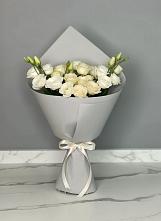 Букет цветов из:  Розы и Лизиантусы в Нижней Александровке